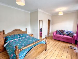 Photo 19- click for photo gallery